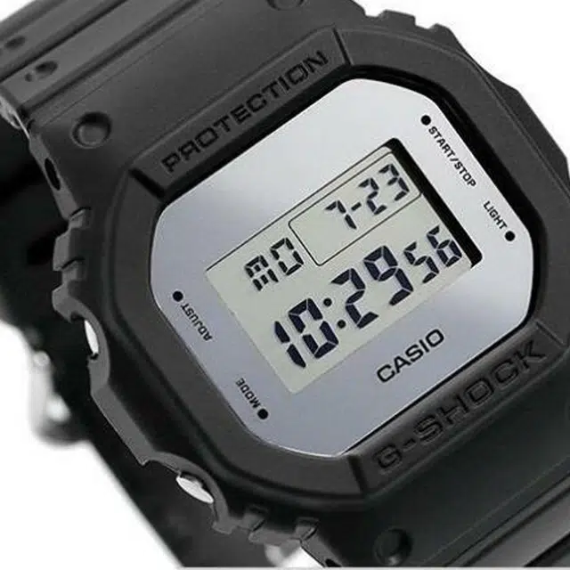 CASIO G-Shock 200 48.9*42.8mm DW-5600BBMA-1