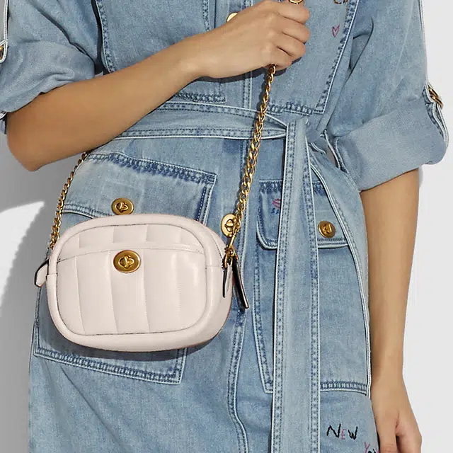 COACH Camera 15