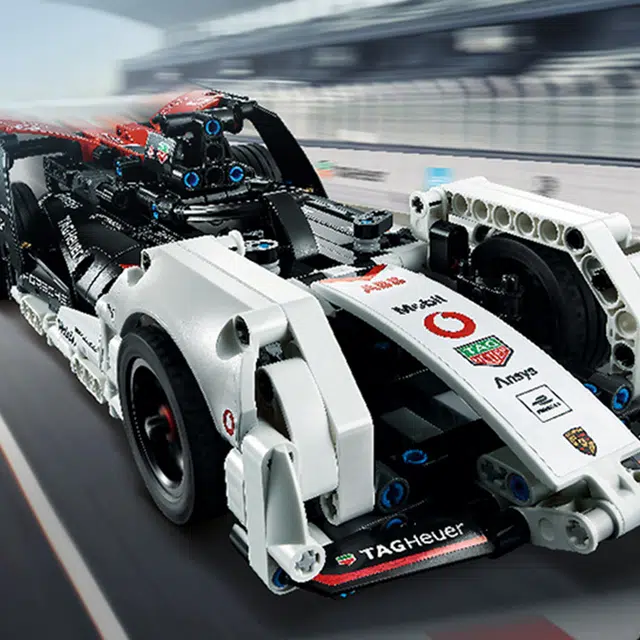 LEGO Porsche Formula E 99X Electric 42137
