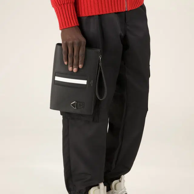 BALLY