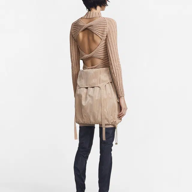 DION LEE