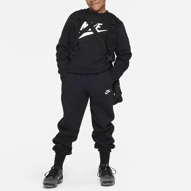Nike Sportswear Club Fleece Logo
