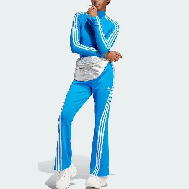 adidas originals LogoT