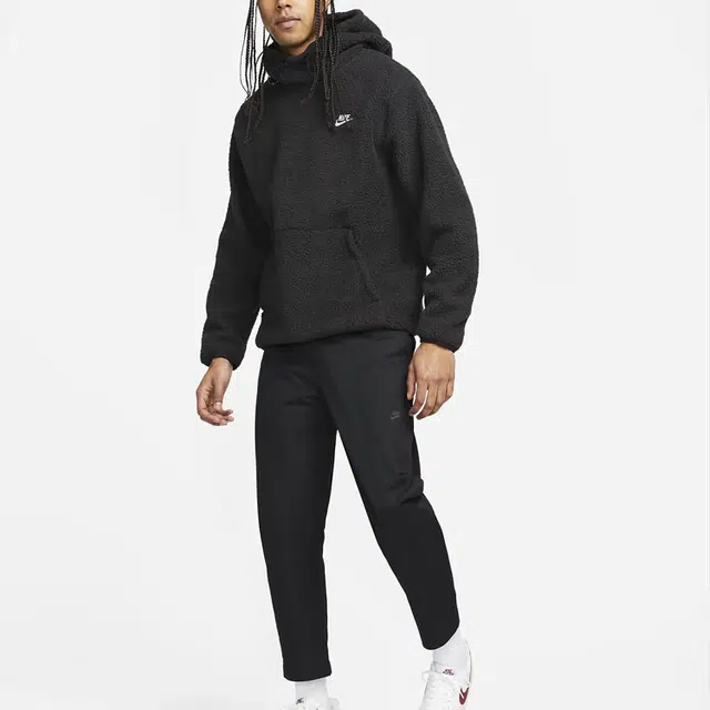 Nike Sportswear Sport Essentials+