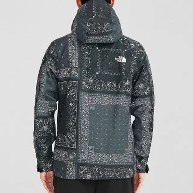 THE NORTH FACE