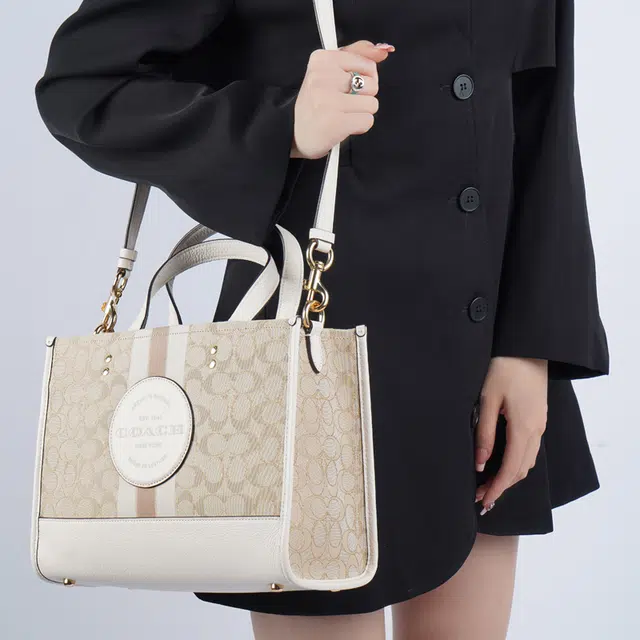 COACH Dempsey 30 Logo Tote