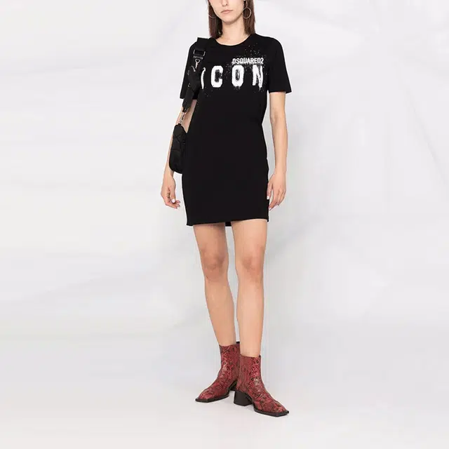 DSQUARED 2 SS22 Logo