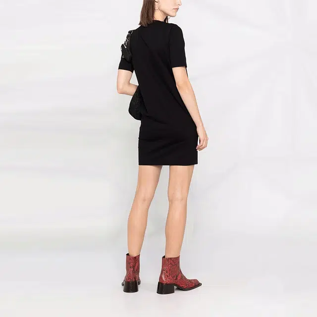 DSQUARED 2 SS22 Logo