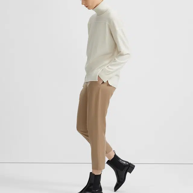 THEORY FW22