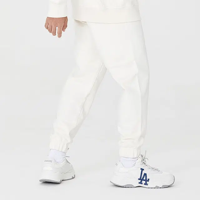 MLB