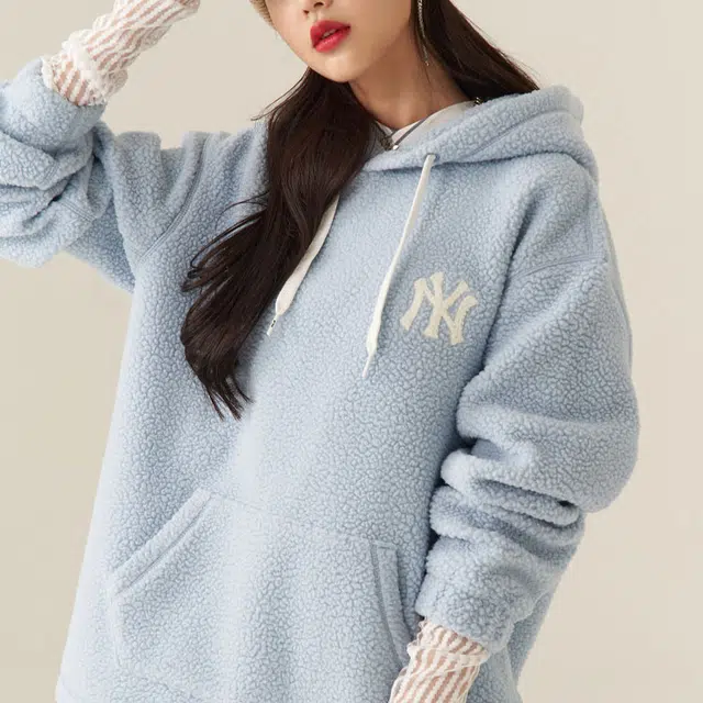 MLB