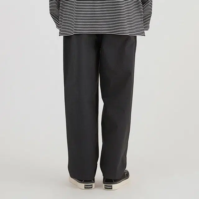 COVERNAT SS22