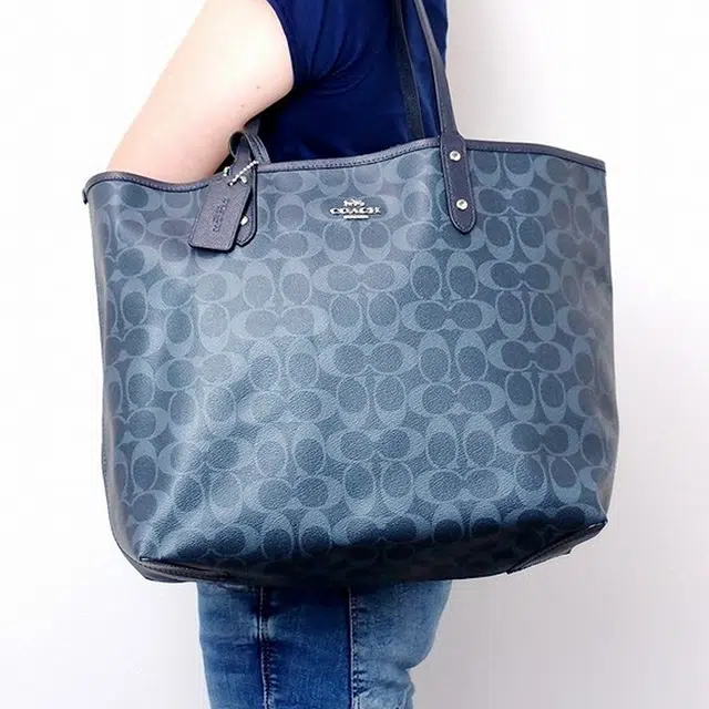 COACH City 33 Tote