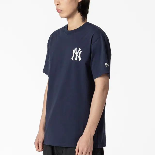 New Era x mlb T