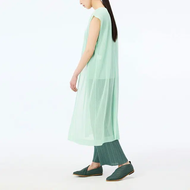 PLEATS PLEASE ISSEY MIYAKE FW22