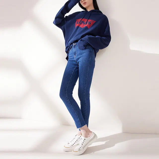 levis Logo