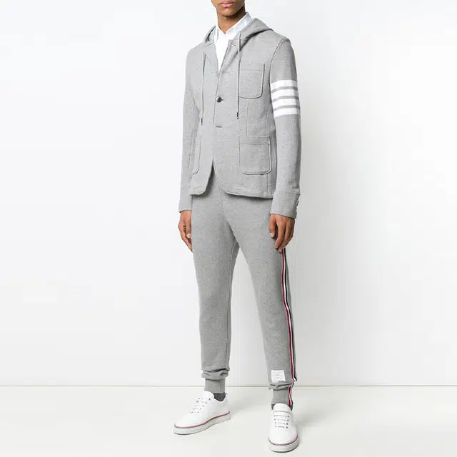 THOM BROWNE Logo