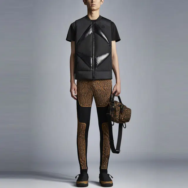 Moncler FW21 KiyoseLogo