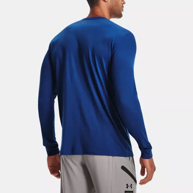 Under Armour T