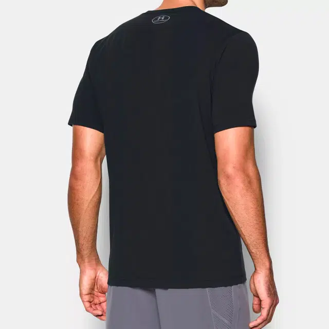 Under Armour T