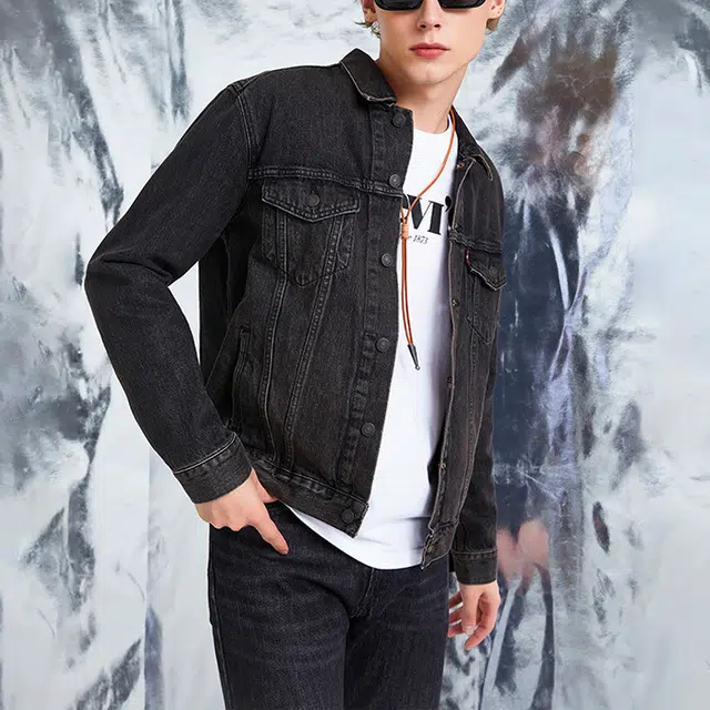 Levis
