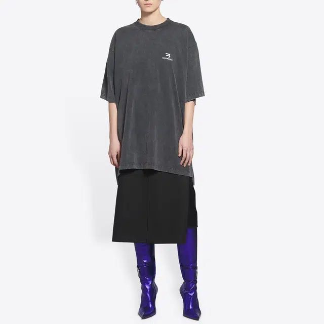 Balenciaga FW21 LogoT