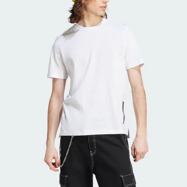 adidas City Escape Split-Hem Tee T