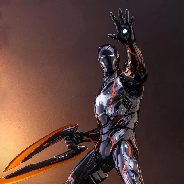Hot Toys 3