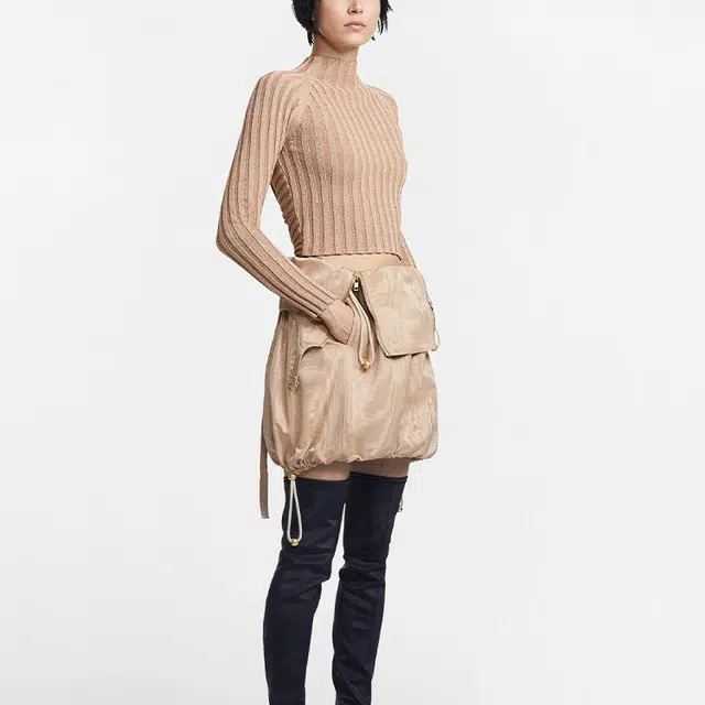 DION LEE