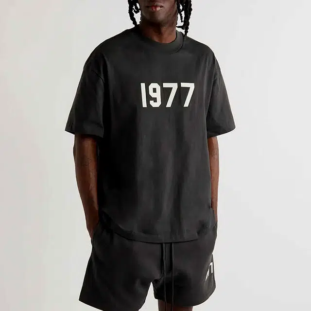 Fear of God Essentials 1977 SS22 Tee Iron T