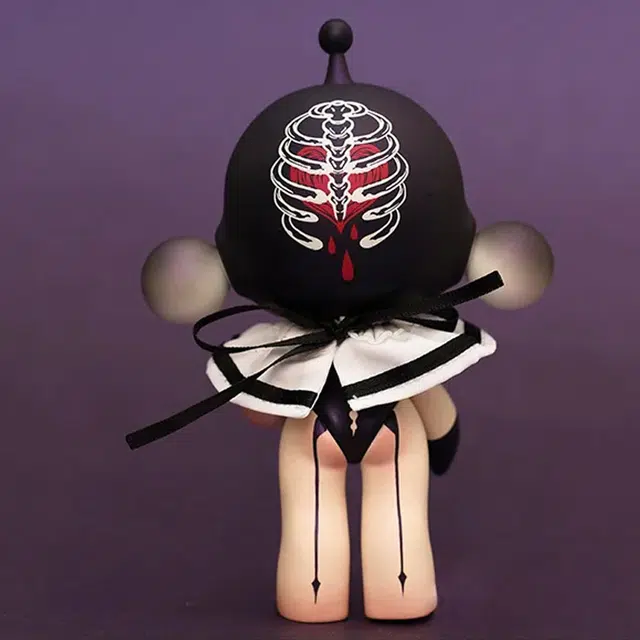 POP MART SKULLPANDA SKULLPANDA LITTLE MONSTER 521