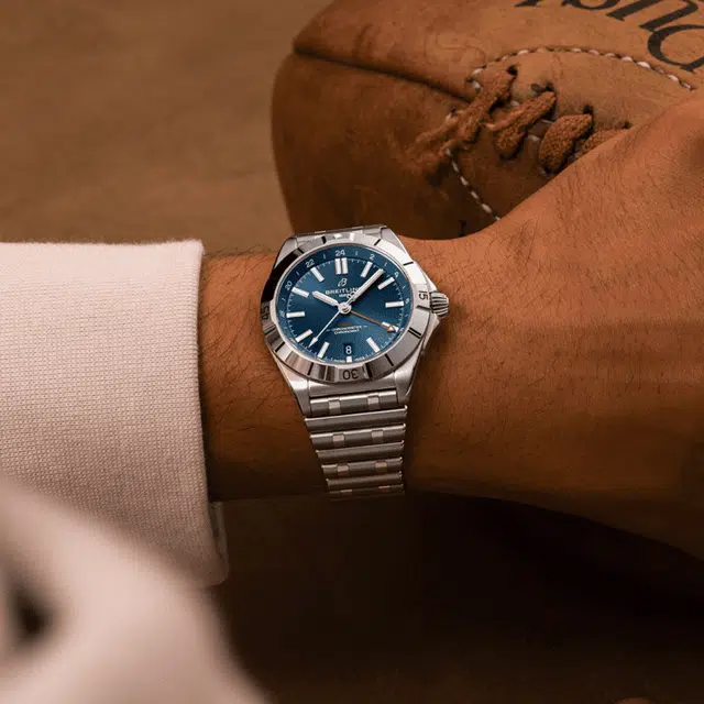 BREITLING 200 40mm A32398101C1A1
