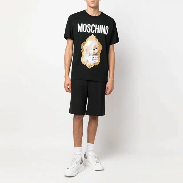 MOSCHINO FW22 T