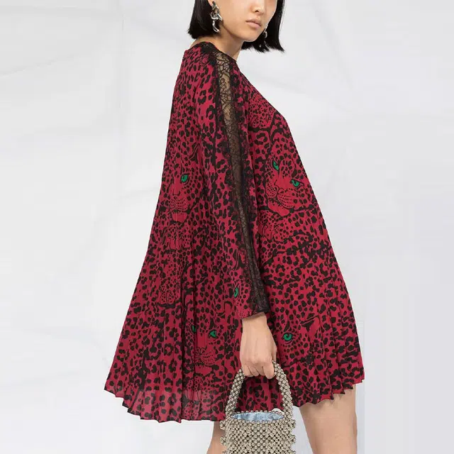 RED VALENTINO