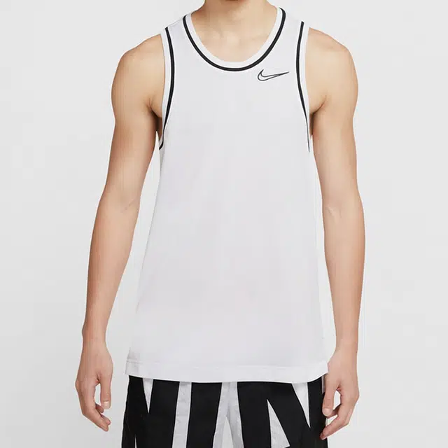 Nike Dri-FIT Classic
