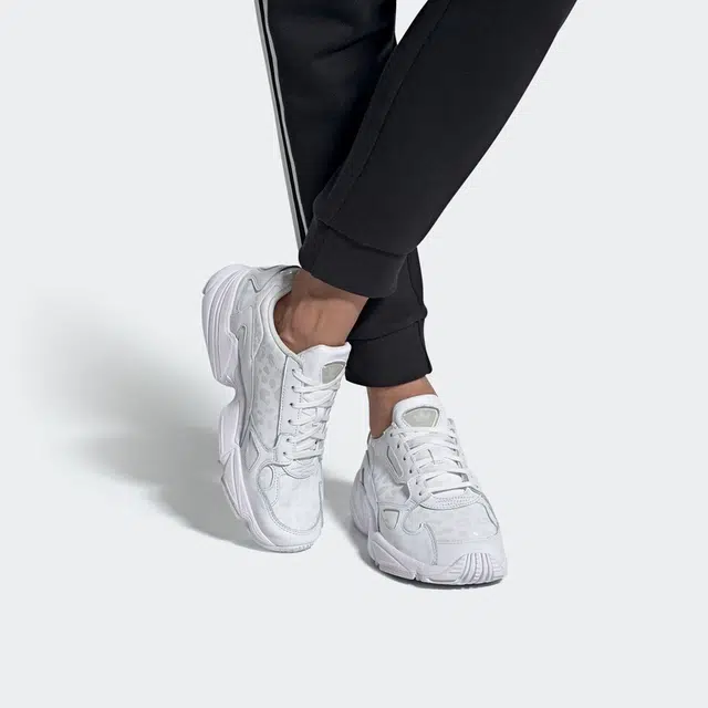 adidas originals Falcon