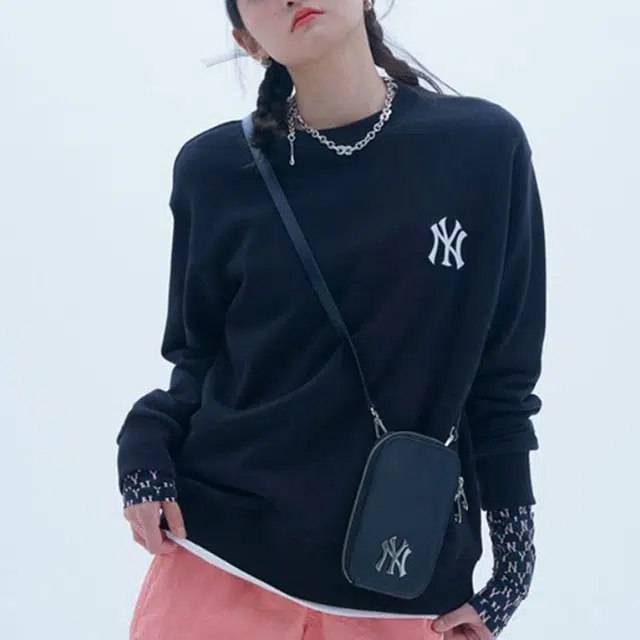 MLB