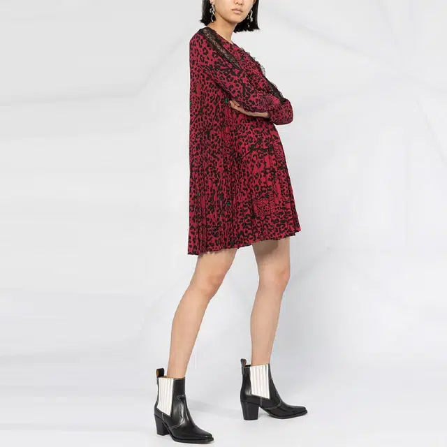 RED VALENTINO