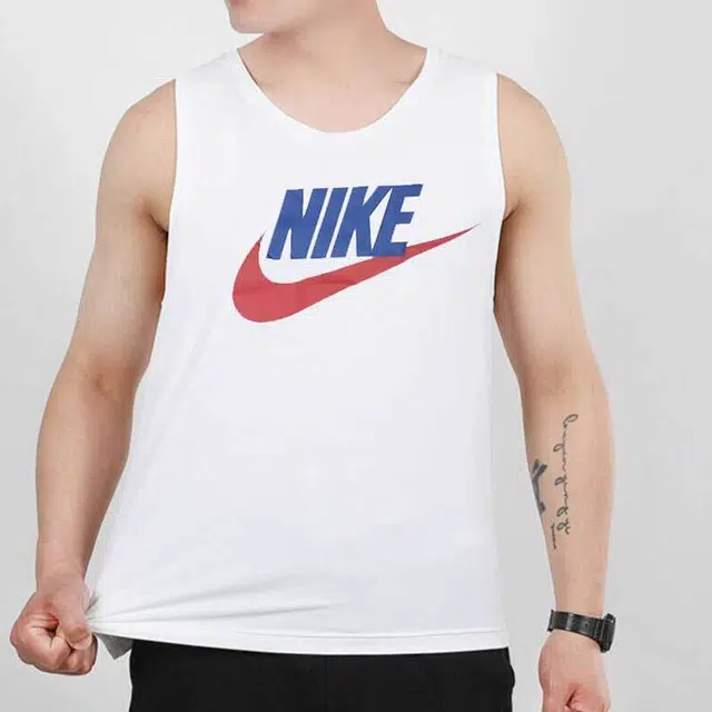 Nike SPORTSWEAR