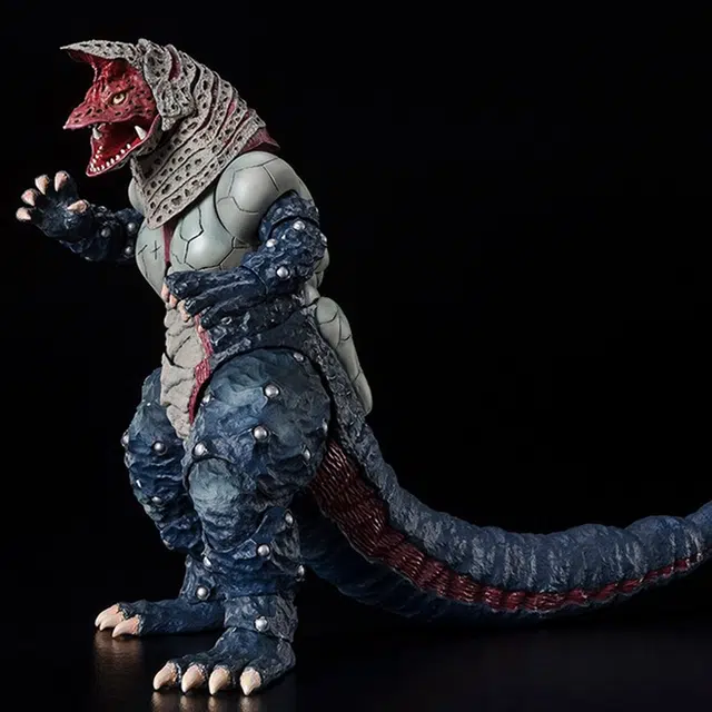 BANDAI s.h.figuarts 15.5cm