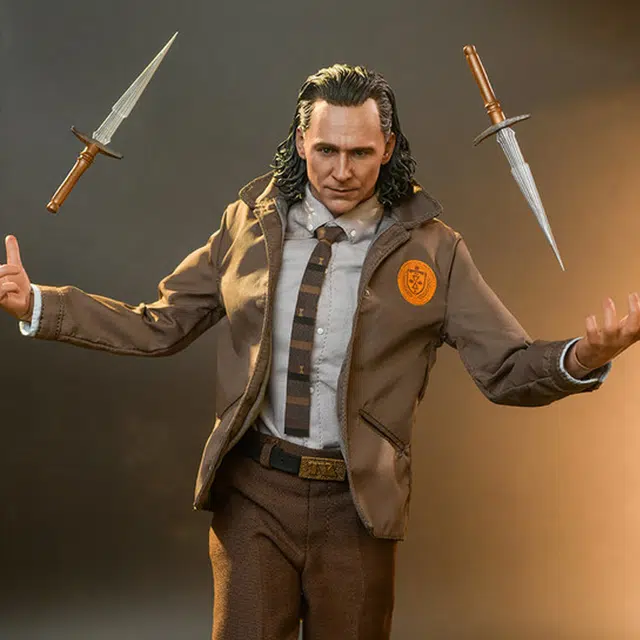 Hot Toys 16 31cm