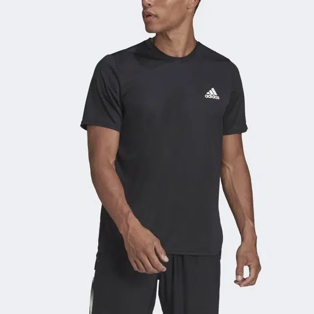 adidas T