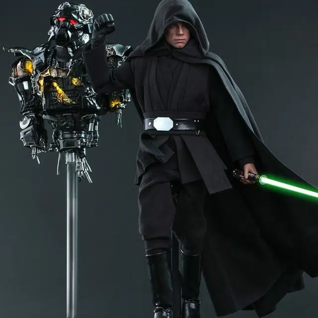 Hot Toys 16 dx23 28cm