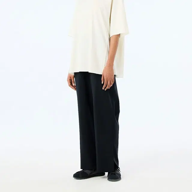 PLEATS PLEASE ISSEY MIYAKE