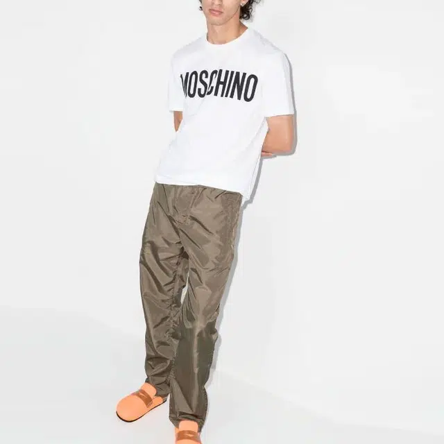MOSCHINO FW22 T