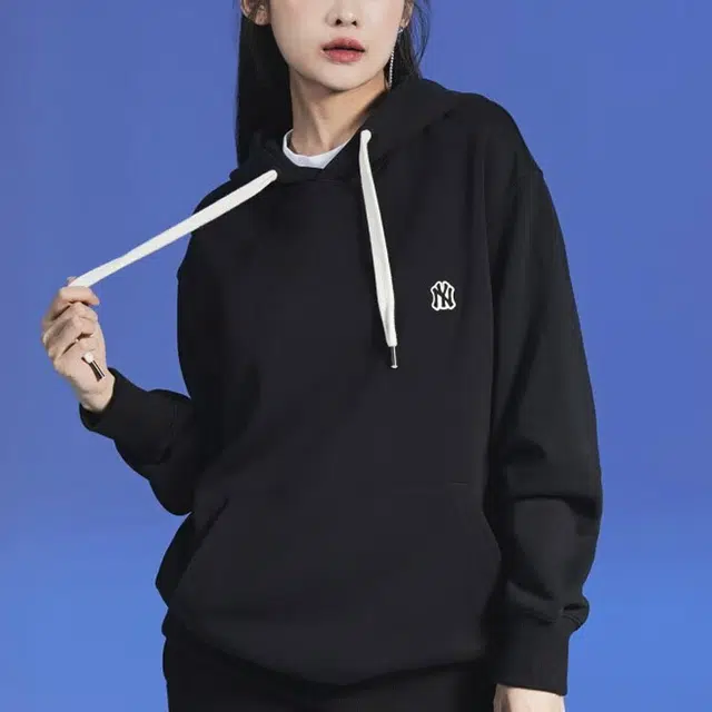 MLB FW22 Logo