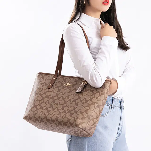 Glamorous large tote weekender bag in black weave