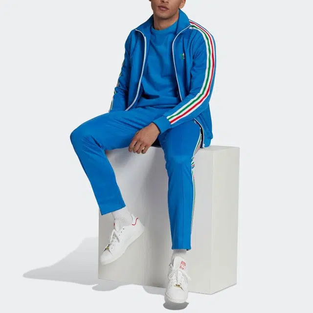 adidas originals Logo