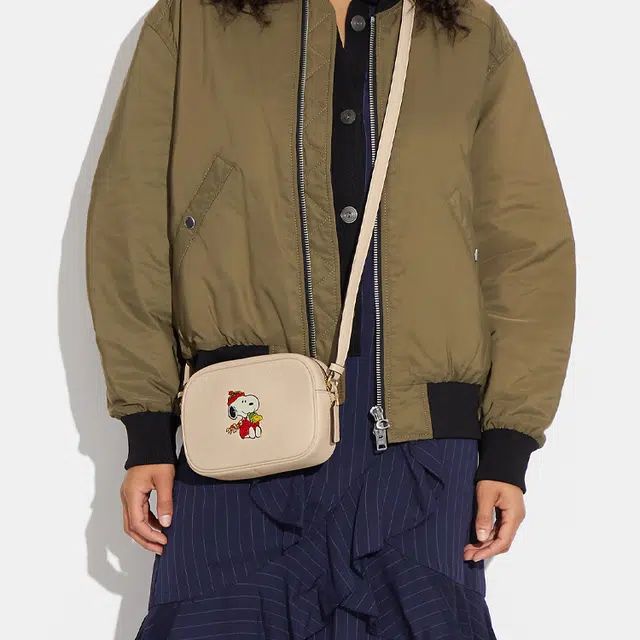 COACH x Peanuts Snoopy Jamie 19