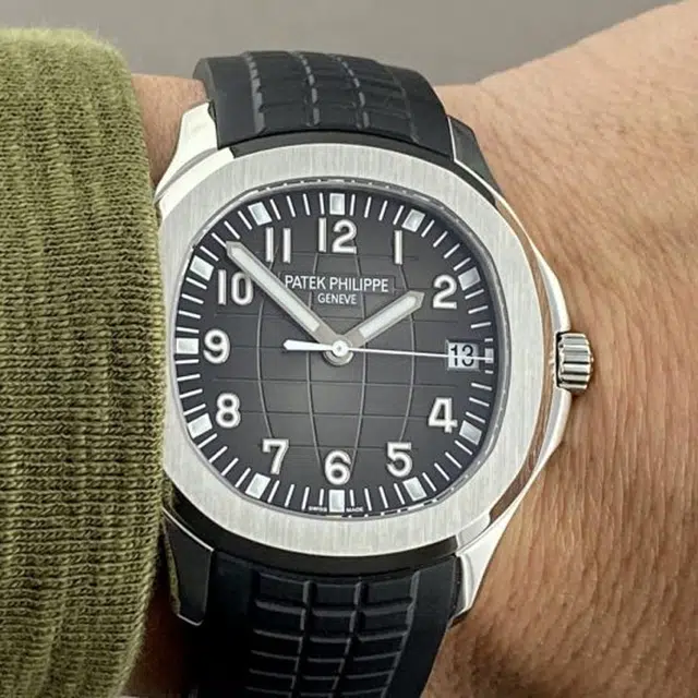 PATEK PHILIPPE AQUANAUT "" 100 40.8mm 5167A